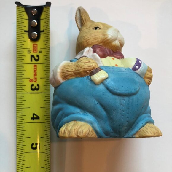 Adorable, Ceramic Easter bunny decor, set of 4 appx 4.25"x3" (lg) & 3.75"x2" (s) - Picture 4 of 7